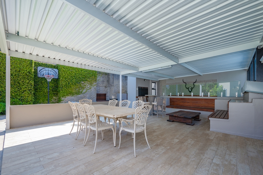 4 Bedroom Property for Sale in La Concorde Western Cape